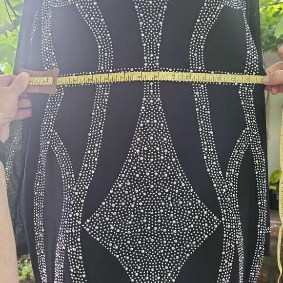 nwot Black with shiny crystals and mesh sleeves with adorned crystals, - Picture 11 of 14